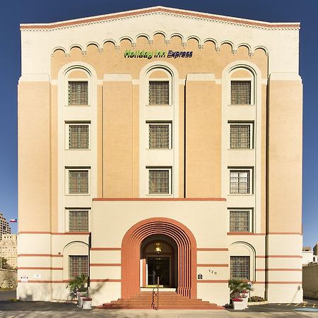 Holiday Inn Express San Antonio North Riverwalk Area By Ihg Kültér fotó