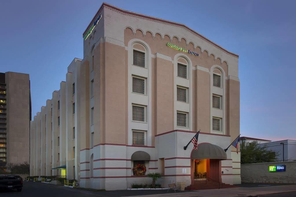 Holiday Inn Express San Antonio North Riverwalk Area By Ihg Kültér fotó